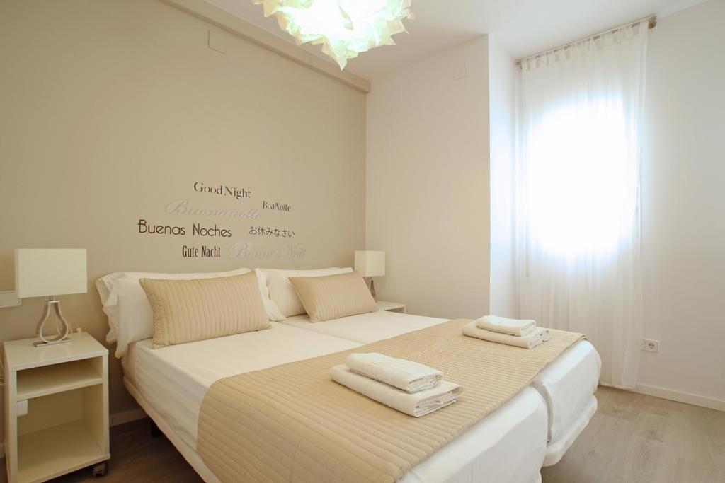 Warm Sands Apartment By Hello Homes Sitges Kültér fotó
